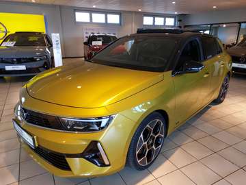 Fotografie Opel Astra Ultimate Paket Plug-in-Hybrid